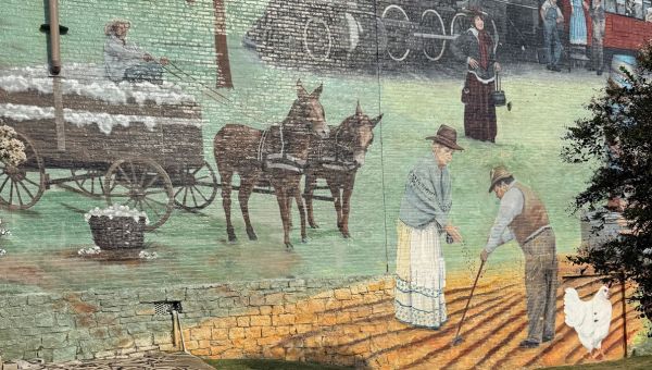 Benton Mural on Main Street
