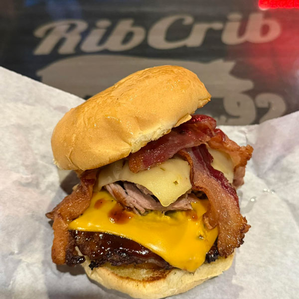 Pig Sooie Burger at Rib Crib